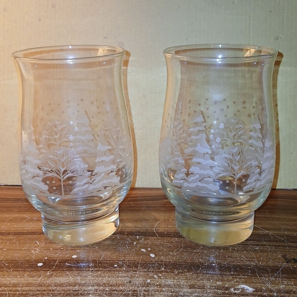 2 Vinatge Libbey Foited Christmas Snow Covered Trees Footed Tumblers